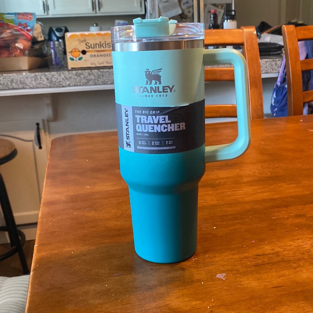Stanley 40oz quencher cup